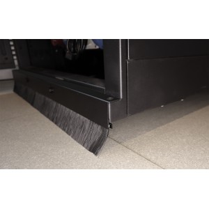 Floor seal for the front side of the basement space of a LANMASTER DCS cabinet mounted on feet